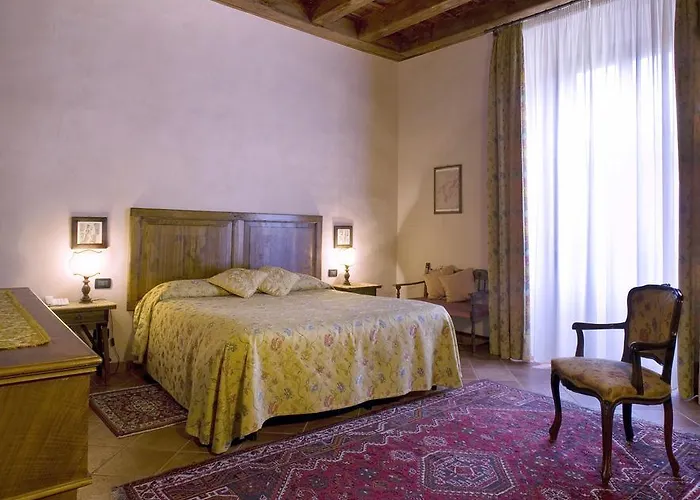 فندق مبيت وإفطار De Benci 4*